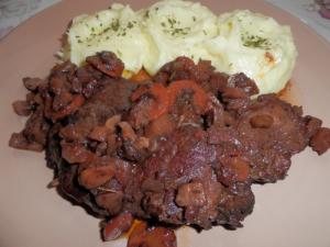 Hovězí po burgundsku (Boeuf Bourguignon)